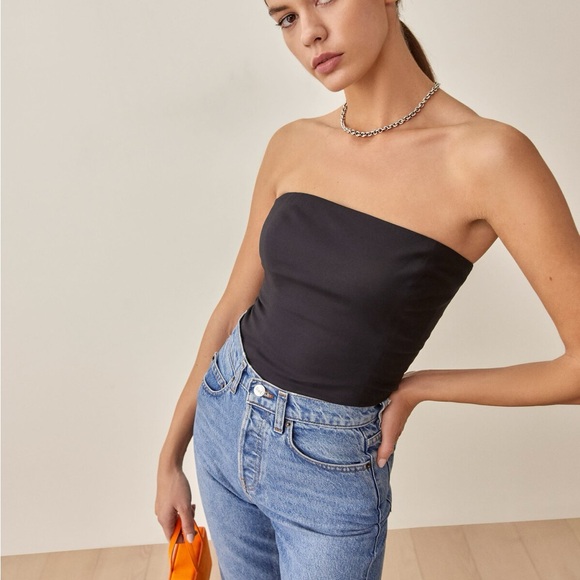 Reformation Tops - Reformation Paulo Strapless Top in Black Size 8